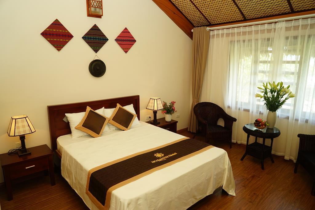 Hoa Binh Hotel Exterior photo