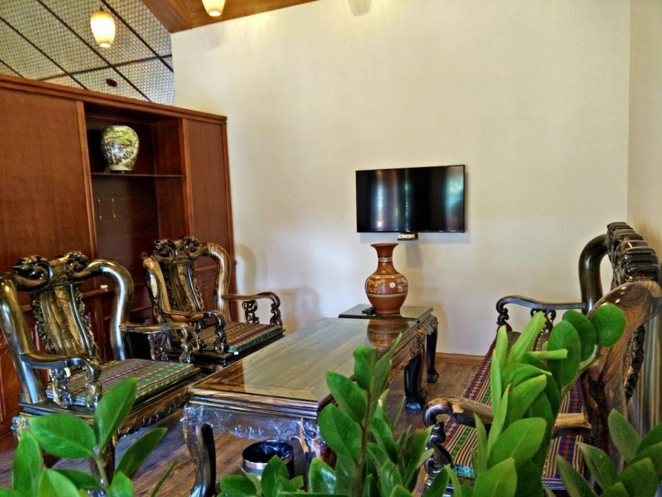 Hoa Binh Hotel Exterior photo